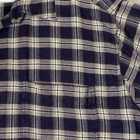 J Crew Men’s Size Large Casual Button Down Shirt Navy Blue Plaid Long Sleeve - Picture 4 of 10